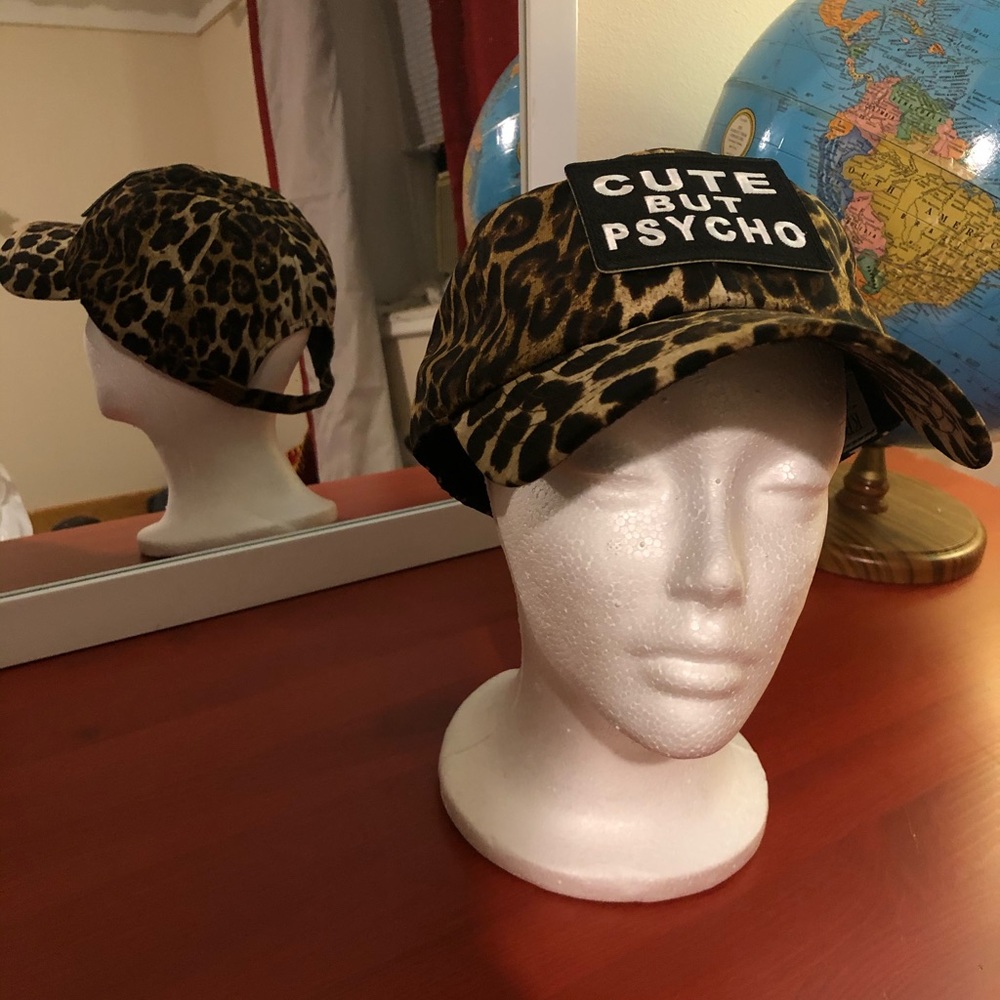 Leopard print cap